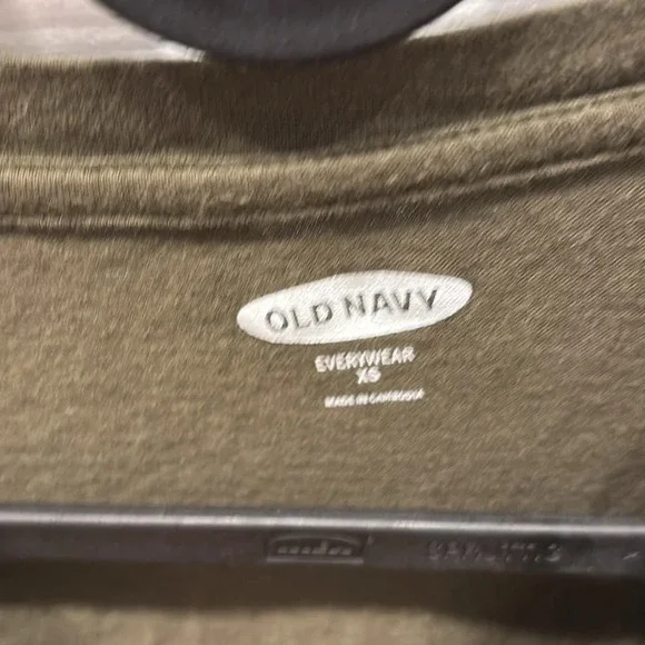 Olive colored Old Navy, long sleeve - Picture 3 of 3